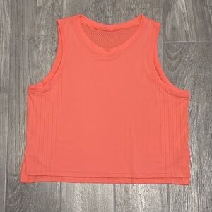 Lululemon train to be tank top